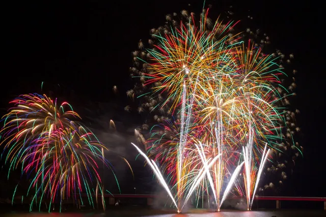 つなぎ温泉の花火