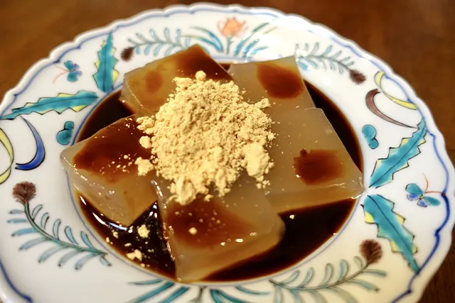 由比ガ浜 こ寿々のわらび餅