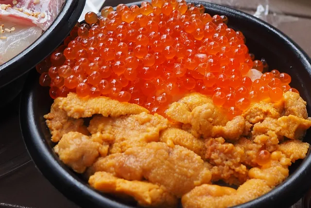 ウニいくら丼